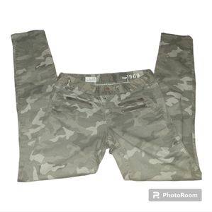 Gap 1969 Skinny T Camo Jeans  Size 28